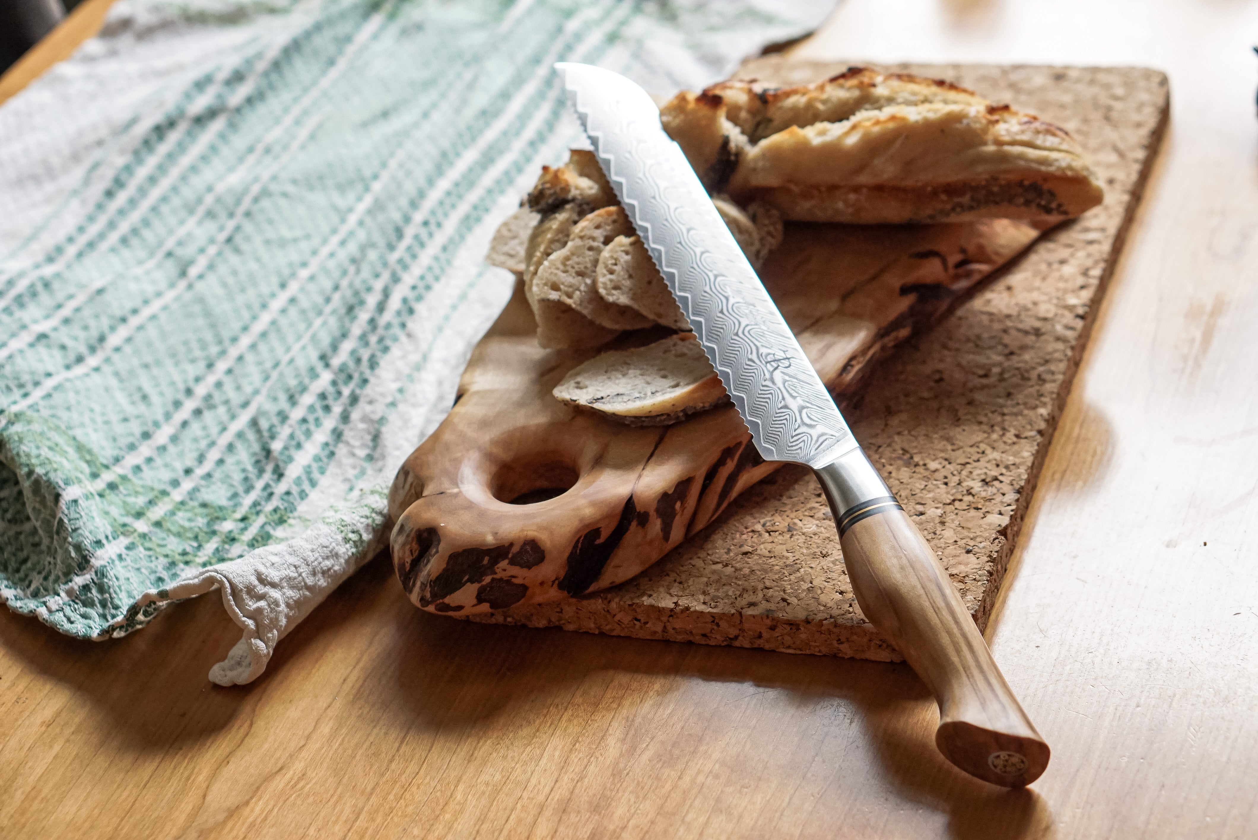 ST-650 Bread Knife